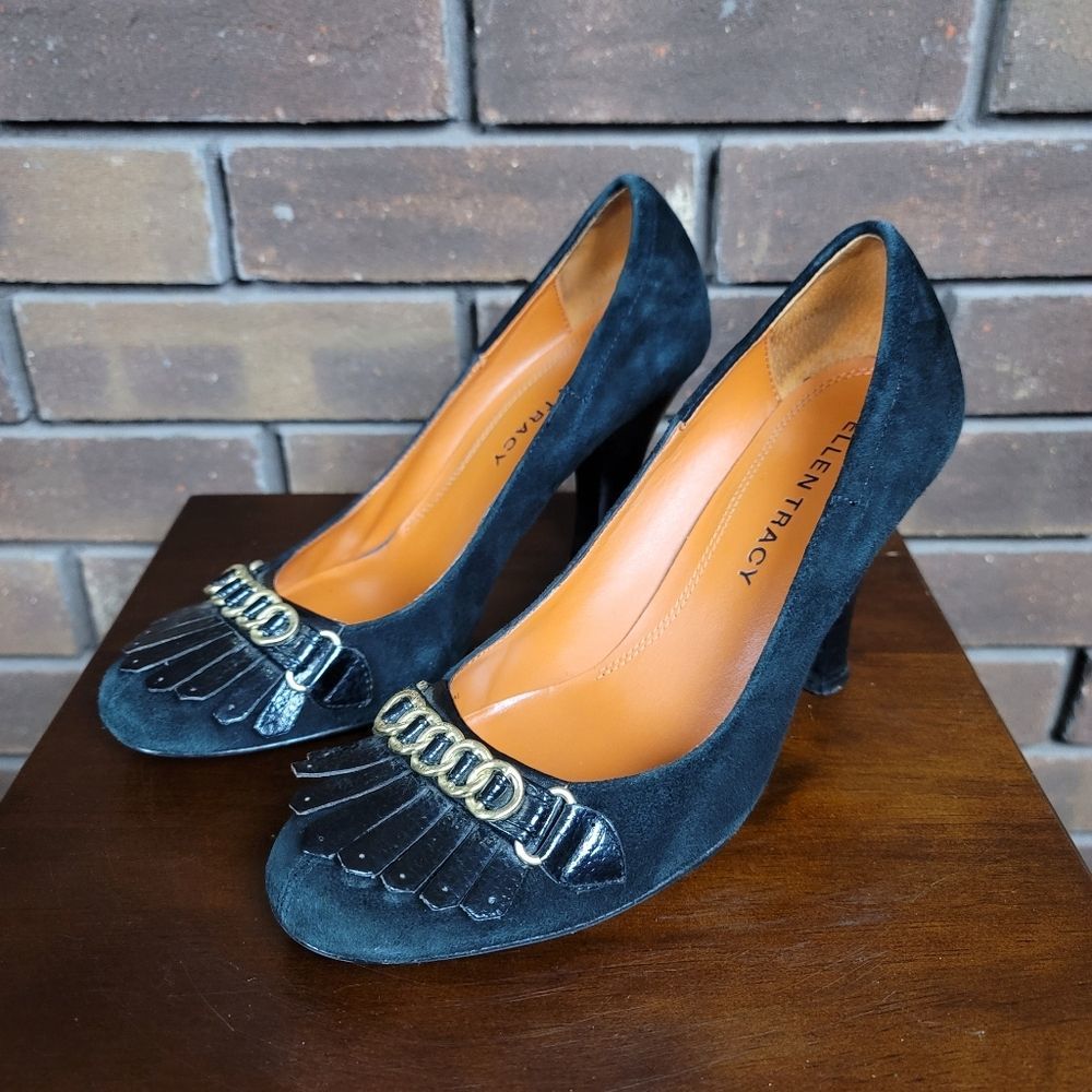 Ellen Tracy suede round toe tassle and chain detail high heel pumps